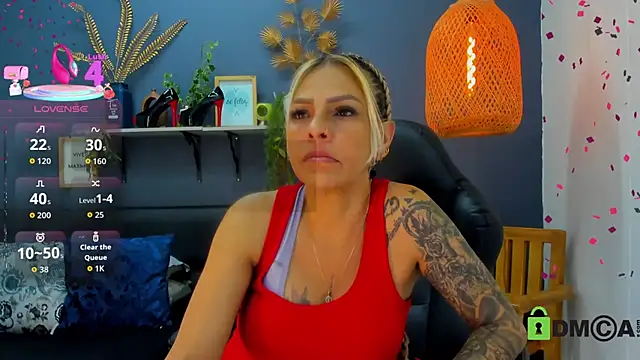 Snapshot of yessila_parker chatting on June 26, 2026, 8:52 am yessila parker online show from June 26, 2026, 8:52 am