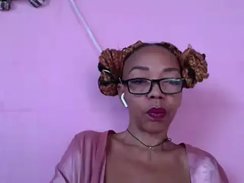 Ladyzee25 online show from April 8, 2026, 12:05 pm
