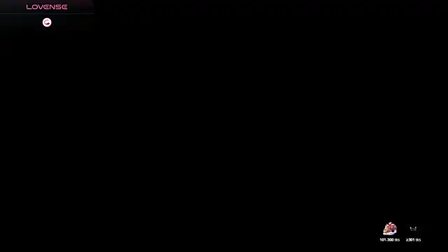 Snapshot of CarolinneFiotti chatting on December 16, 2025, 5:07 pm CarolinneFiotti online show from December 16, 2025, 5:07 pm