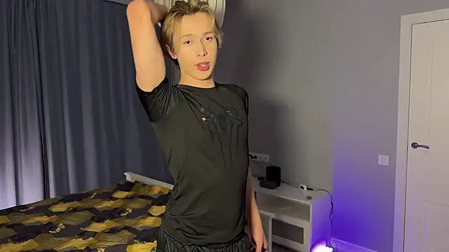 ciaoalex online show from March 5, 2025, 8:00 pm