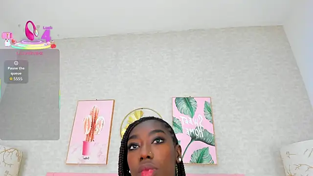 Snapshot of SamantaMarquez chatting on June 16, 2026, 3:42 am SamantaMarquez online show from June 16, 2026, 3:42 am