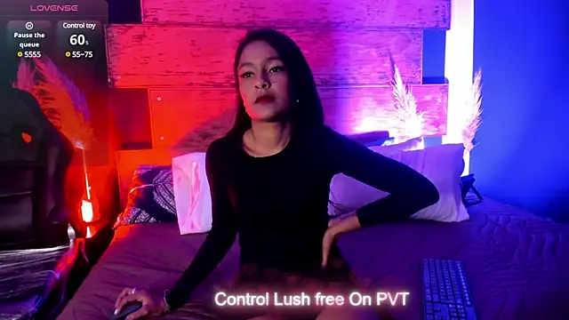 Snapshot of Fernanda_liie_ chatting on March 8, 2025, 12:30 pm Fernanda liie online show from March 8, 2025, 12:30 pm