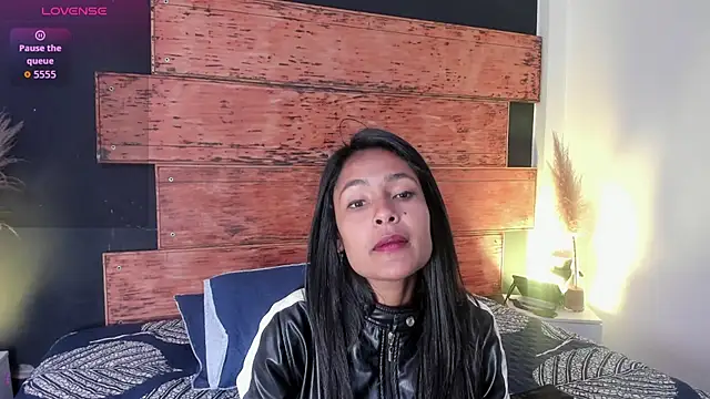 Fernanda liie  online show from June 22, 2026, 12:13 pm