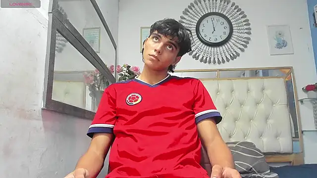 heiker  online show from March 8, 2025, 10:02 pm