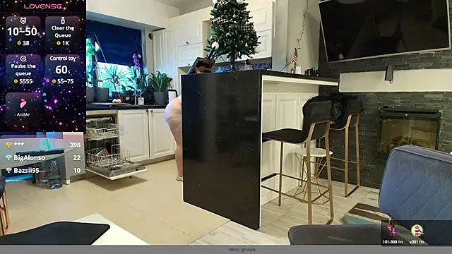 Snapshot of Layla- chatting on January 11, 2025, 11:45 am Layla- online show from January 11, 2025, 11:45 am