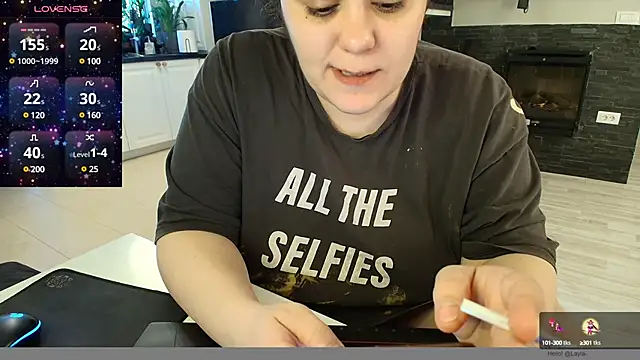 Snapshot of Layla- chatting on January 28, 2025, 10:45 am Layla- online show from January 28, 2025, 10:45 am