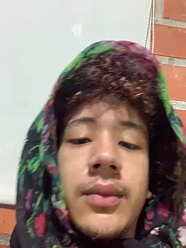 Snapshot of chillcol chatting on March 23, 2025, 3:10 am chillcol online show from March 23, 2025, 3:10 am