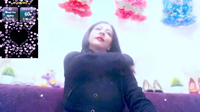 Snapshot of Alina_eve chatting on October 27, 2025, 2:21 pm Alina eve online show from October 27, 2025, 2:21 pm