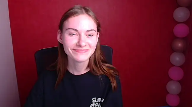 Snapshot of Fiona_Night chatting on March 7, 2025, 3:18 pm Fiona Night online show from March 7, 2025, 3:18 pm