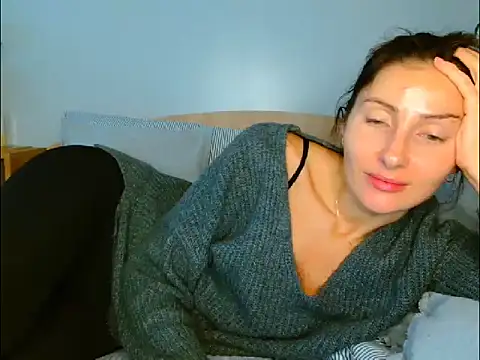 Irina9793 online show from November 20, 2025, 9:09 am