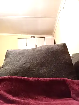 Snapshot of JuicyMilkyTizzy chatting on October 21, 2025, 10:10 pm JuicyMilkyTizzy online show from October 21, 2025, 10:10 pm