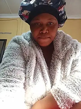 Snapshot of JuicyMilkyTizzy chatting on July 29, 2026, 7:39 am JuicyMilkyTizzy online show from July 29, 2026, 7:39 am