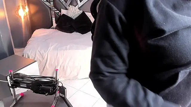 Melissa 23  online show from September 24, 2025, 2:48 am