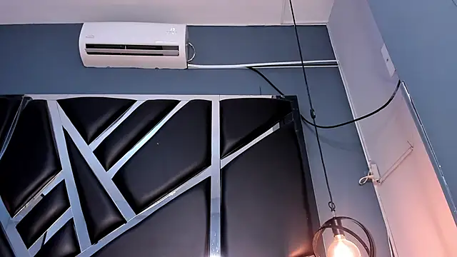 Melissa 23  online show from February 5, 2026, 11:37 am