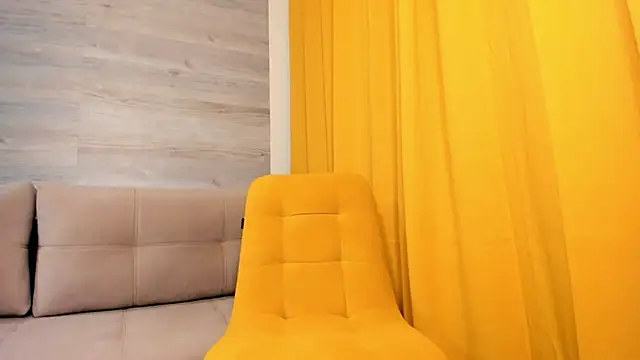 Snapshot of IreneHabibi chatting on September 14, 2025, 8:57 am IreneHabibi online show from September 14, 2025, 8:57 am