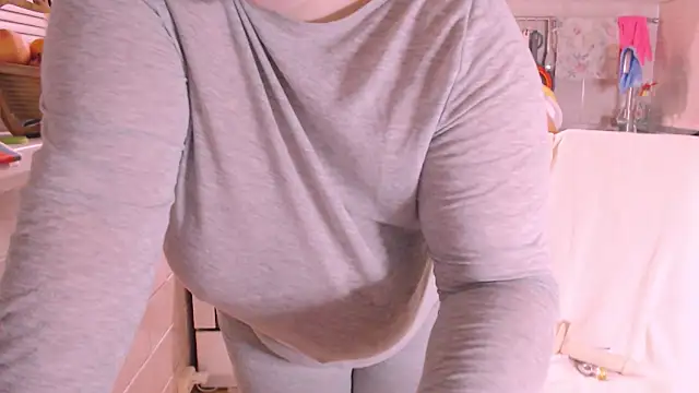 SoftLia online show from December 13, 2024, 8:58 pm