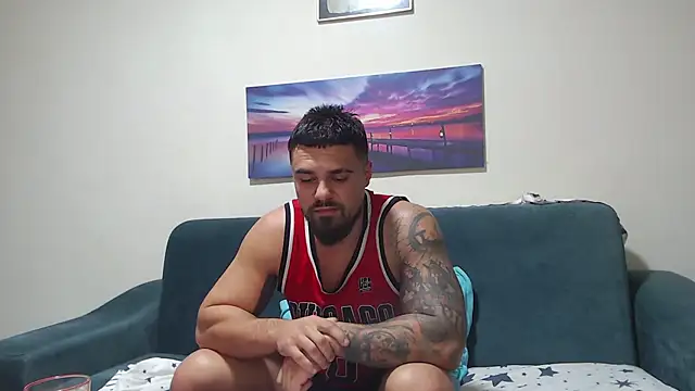 Tiberius hunk online show from October 17, 2025, 6:16 am