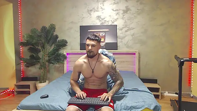 Tiberius hunk online show from June 6, 2026, 5:23 am
