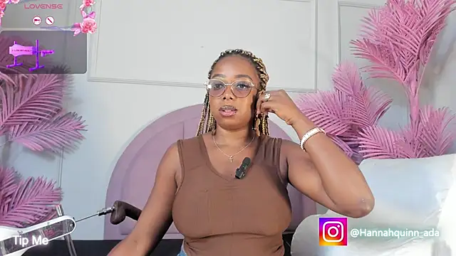 Hanaahquinn online show from March 5, 2026, 12:01 pm