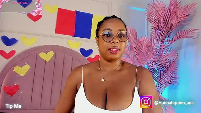 Snapshot of Hanaahquinn chatting on June 20, 2026, 11:35 am Hanaahquinn online show from June 20, 2026, 11:35 am