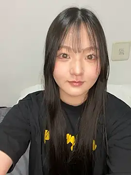 MinaKubo online show from March 29, 2026, 3:23 pm