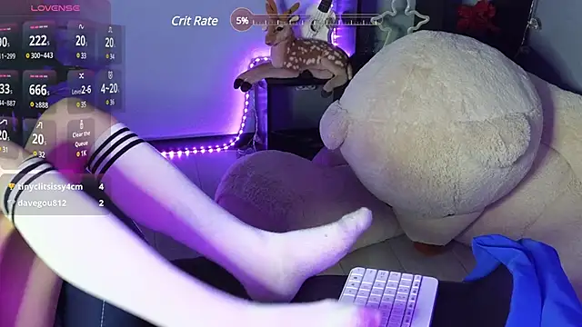 Snapshot of EmmaGallen chatting on March 11, 2025, 12:17 pm EmmaGallen online show from March 11, 2025, 12:17 pm