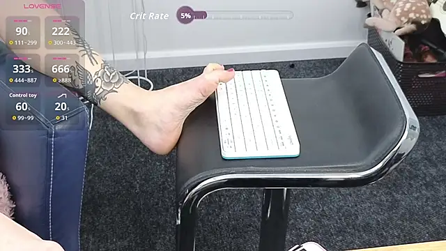 Snapshot of EmmaGallen chatting on October 15, 2025, 9:53 am EmmaGallen online show from October 15, 2025, 9:53 am