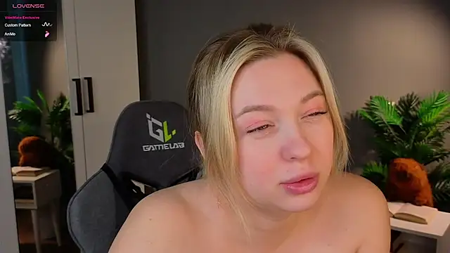 christie luv online show from February 13, 2026, 11:06 am