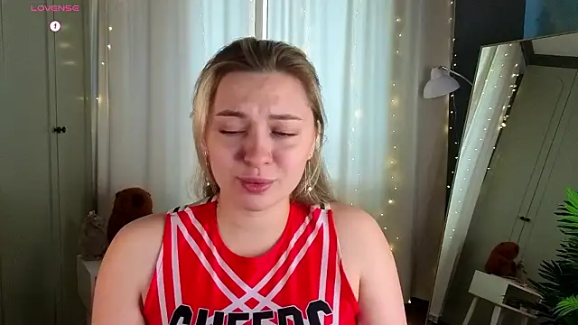 christie luv online show from March 6, 2026, 11:17 am