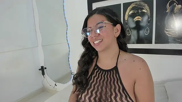 emilyy cooperr online show from September 15, 2025, 1:00 pm