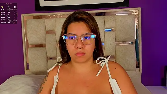 emilyy cooperr online show from May 1, 2026, 12:10 pm