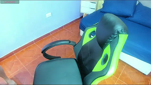 Snapshot of tamara_rouse1 chatting on March 21, 2025, 8:08 pm tamara rouse1 online show from March 21, 2025, 8:08 pm