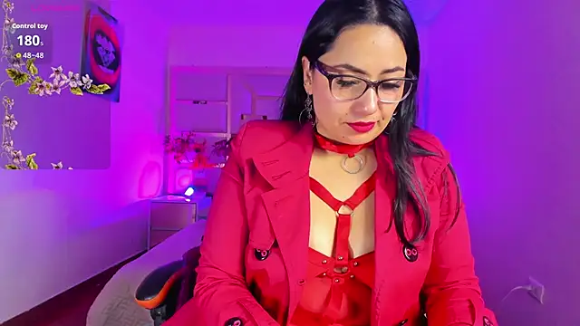 Snapshot of tamara_rouse1 chatting on September 26, 2025, 4:38 am tamara rouse1 online show from September 26, 2025, 4:38 am