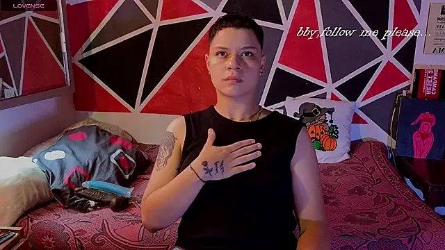 Snapshot of demimoore222 chatting on November 3, 2025, 8:43 pm demimoore222 online show from November 3, 2025, 8:43 pm