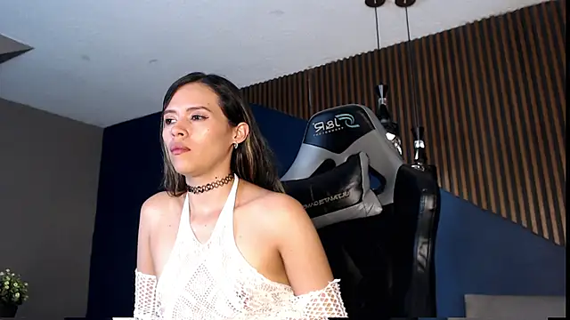 LiliJensen online show from October 5, 2025, 9:40 am