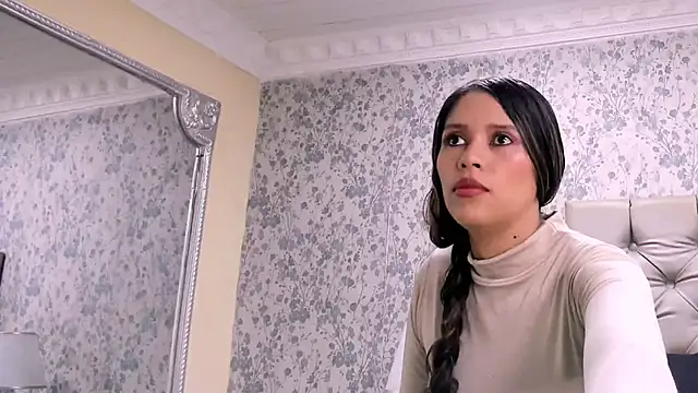 LiliJensen online show from November 2, 2025, 8:44 pm