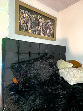 CRAZY-BOY99 online show from December 14, 2025, 11:15 am