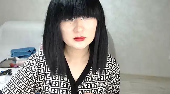 Sweet Yoon online show from December 6, 2024, 11:14 pm