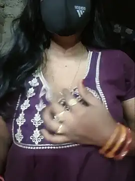 Sexyradha  online show from May 12, 2026, 3:42 pm