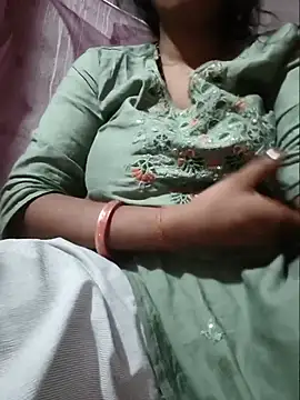 Sexyradha  online show from June 6, 2026, 7:29 pm