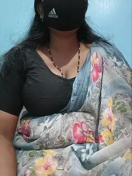 Sexyradha  online show from June 27, 2026, 3:50 pm