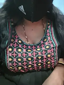 Sexyradha  online show from July 3, 2026, 4:35 pm