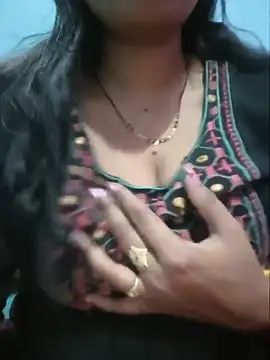 Sexyradha  online show from July 8, 2026, 5:17 pm