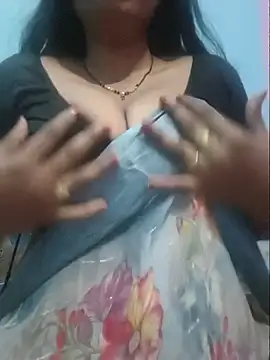 Sexyradha  online show from July 21, 2026, 5:43 am