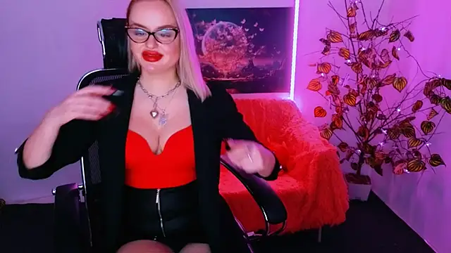 Snapshot of Miss_Alice_Silver chatting on November 26, 2025, 4:52 pm Miss Alice Silver online show from November 26, 2025, 4:52 pm