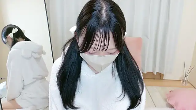 Snapshot of mami-pokoch chatting on November 13, 2025, 8:08 pm mami-pokoch online show from November 13, 2025, 8:08 pm