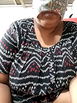 Snapshot of Pakhi_Couple_69 chatting on July 28, 2026, 5:23 pm Pakhi Couple 69 online show from July 28, 2026, 5:23 pm