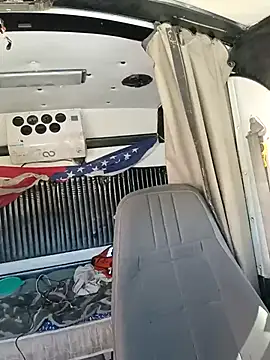 reycorona online show from March 13, 2025, 8:32 pm