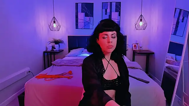 Snapshot of TrishLovers chatting on March 21, 2025, 9:23 pm TrishLovers online show from March 21, 2025, 9:23 pm