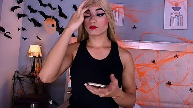 Snapshot of Emily_Castillo_1 chatting on October 31, 2025, 4:57 am Emily Castillo 1 online show from October 31, 2025, 4:57 am